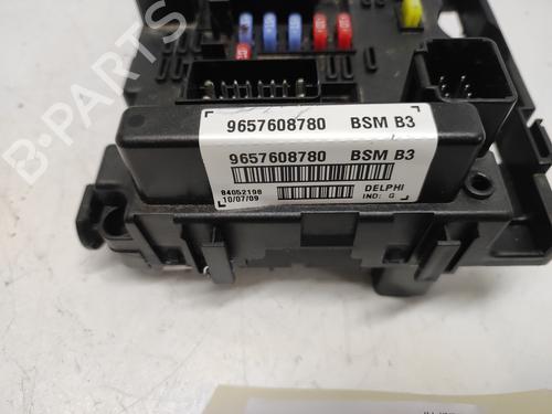 Used Fuse box Fuse box CITROËN XSARA PICASSO (N68) 1.6 HDi (90 hp) 27073362 27073362