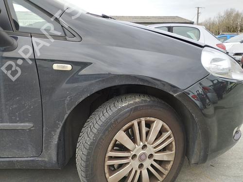 Forskærm Højre FIAT GRANDE PUNTO (199_) 1.3 D Multijet (75 hp) 32854612