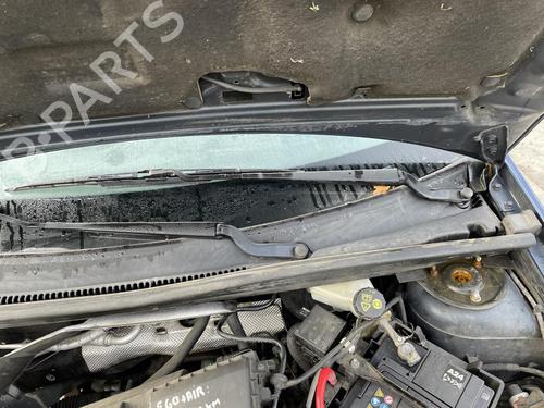 Used Front windshield wiper arm FORD FIESTA V (JH_, JD_) 1.6 TDCi (90 hp) 27087431