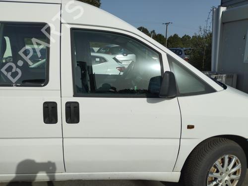 Used Right front door FIAT SCUDO Van (220_) 2.0 JTD (94 hp) 27059626