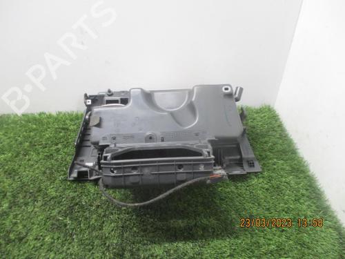 Used Glove box VW POLO V (6R1, 6C1) 1.4 TDI (75 hp) 27050022