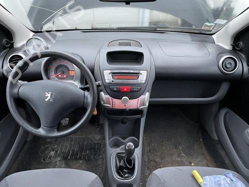 Airbag module PEUGEOT 107 (PM_, PN_) 1.0 (68 hp) 27081466