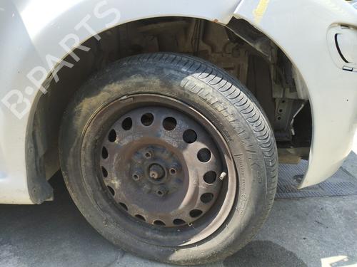 Used Right front brake caliper TOYOTA AYGO (_B1_) 1.0 (KGB10_, KGB10R) (68 hp) 27063805