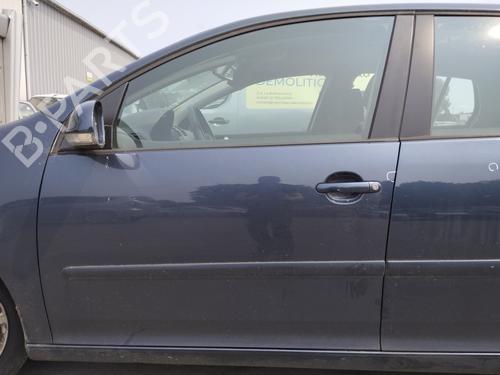 Front left exterior door handle VW GOLF V (1K1) 1.9 TDI | BP27041921C128 