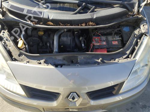 Used AC compressor RENAULT SCÉNIC II (JM0/1_) 1.5 dCi (JM1E, JM16) (106 hp) 29736867