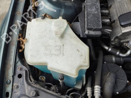 Used Windscreen washer tank BMW 3 (E46) 318 i (118 hp) 27072854