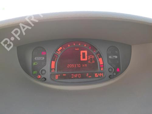 Right taillight RENAULT MODUS / GRAND MODUS (F/JP0_) 1.6 (JP03, JP0B, JP0U, JP0Y, JP1G) | BP27068119C35