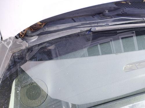 Used Front windshield wiper arm PEUGEOT PARTNER Box Body/MPV 1.6 HDi (90 hp) 27590373