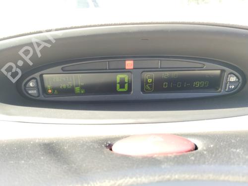 Used Instrument cluster Instrument cluster 39113696 39113696