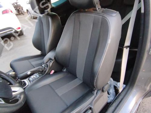 Used Left front seat RENAULT MEGANE III Coupe (DZ0/1_) 1.5 dCi (DZ09, DZ0D, DZ1F, DZ1G, DZ14, DZ29) (110 hp) 31950646