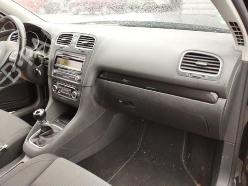 Used Dashboard Dashboard VW GOLF VI (5K1) 2.0 TDI (110 hp) 31659827 31659827