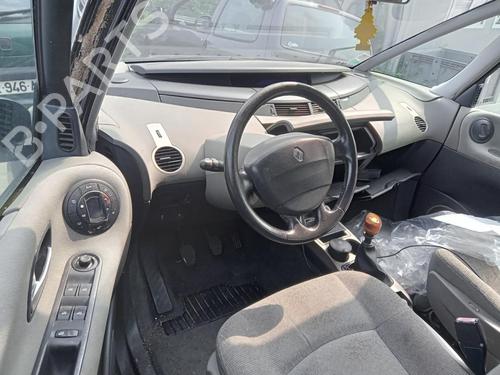 Left front fog light RENAULT ESPACE IV (JK0/1_) 1.9 dCi (JK0U) | BP27057225C30 - Image 4