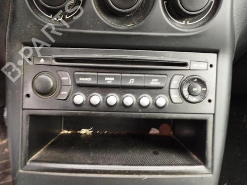 Radio CITROËN C3 Picasso (SH_) 1.6 HDI 90 (92 hp) 27045266