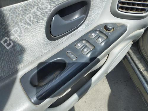 Used Left front window switch Left front window switch RENAULT LAGUNA I (B56_, 556_) [1993-2002] 33970413 33970413