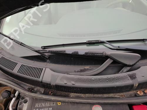 Used Front windshield wiper arm RENAULT GRAND SCÉNIC II (JM0/1_) 1.9 dCi (JM14) (131 hp) 27068182