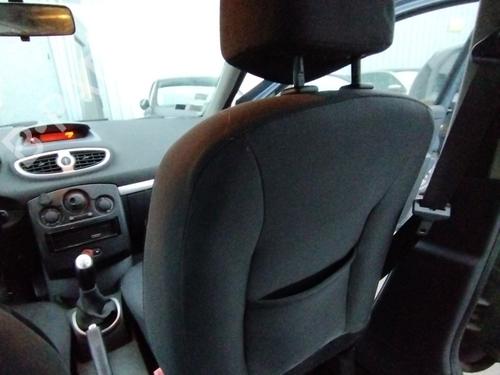 Used Right front seat Right front seat RENAULT CLIO III (BR0/1, CR0/1) 1.5 dCi (BR17, CR17) (86 hp) 31018731 31018731