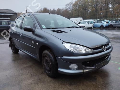 Scheinwerfer rechts PEUGEOT 206 Hatchback (2A/C) 1.4 i | BP30752935C29