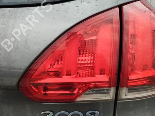 Used Right tailgate light PEUGEOT 2008 I (CU_) 1.2 THP 110 / PureTech 110 (110 hp) 31036732