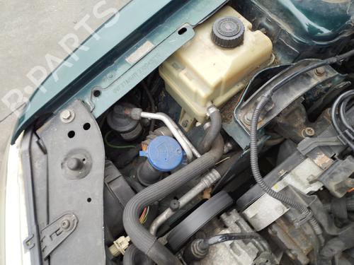 Used Windscreen washer tank PEUGEOT 306 Hatchback (7A, 7C, N3, N5) 2.0 HDI 90 (90 hp) 27041235