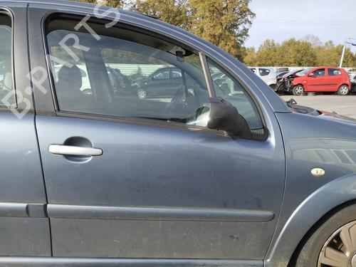 Used Right front door Right front door 30339249 30339249