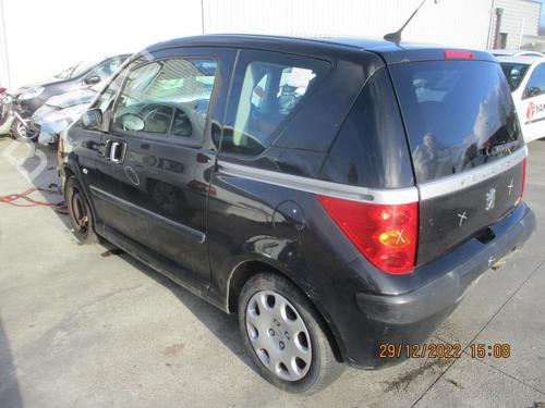 Left headlight PEUGEOT 1007 (KM_) 1.4 HDi | BP27050244C28 