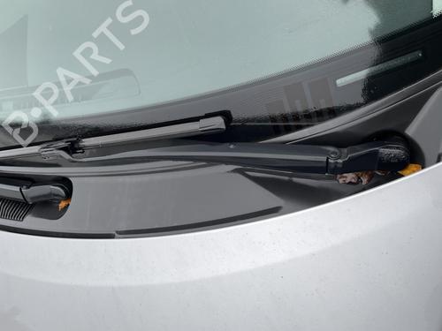 Used Front wiper motor Front wiper motor LEXUS IS II (_E2_) 220d (ALE20) (177 hp) 27062718 27062718