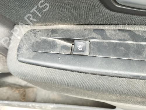 Used Right front window switch RENAULT MEGANE III Hatchback (BZ0/1_, B3_) 1.5 dCi (BZ09, BZ0D, BZ1W, BZ29, BZ14) (110 hp) 29969169