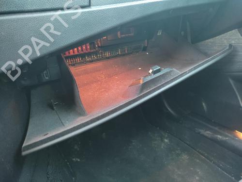 Used Glove box Glove box BMW 5 (E60) 530 d (218 hp) 27068053 27068053