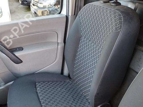 Used Right front seat RENAULT KANGOO / GRAND KANGOO II (KW0/1_) 1.5 dCi 90 (KW05, KW08, KW0G, KW11) (90 hp) 27074139