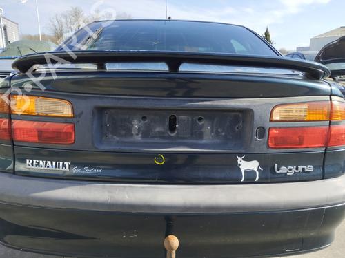 Used Rear center light RENAULT LAGUNA I (B56_, 556_) 1.9 dTi (B56J) (98 hp) 32729654