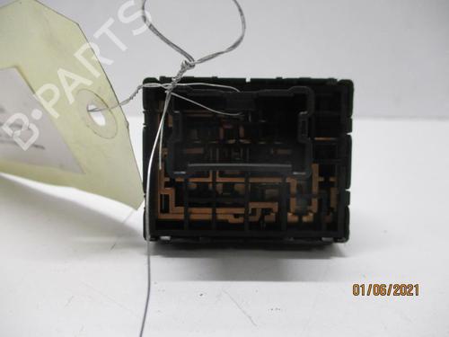 Used Mirror switch NISSAN MICRA III (K12) 1.2 16V (80 hp) 27085268