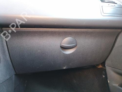 Used Glove box CITROËN C4 I (LC_) 1.6 HDi (90 hp) 27041427