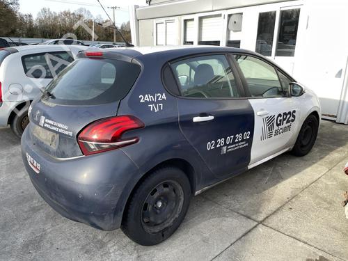 Used Right taillight PEUGEOT 208 I (CA_, CC_) 1.6 HDi / BlueHDi 75 (75 hp) 28059976