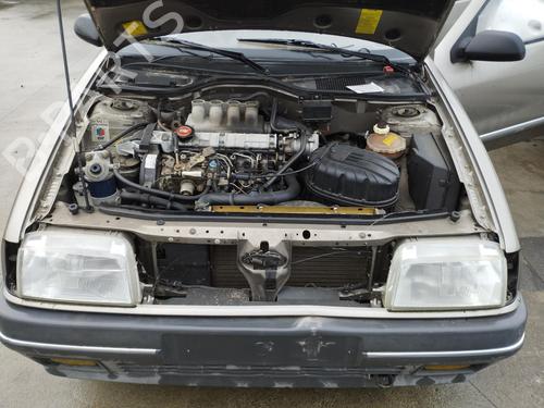 Calandre RENAULT 19 I Chamade (L53_) 1.9 D (L534, L53J) (64 hp) 27079048