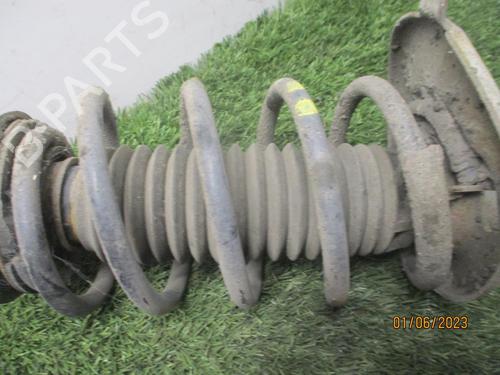 Used Right front shock absorber Right front shock absorber PEUGEOT 5008 (0U_, 0E_) 2.0 HDi 150 / BlueHDi 150 (150 hp) 27060532 27060532