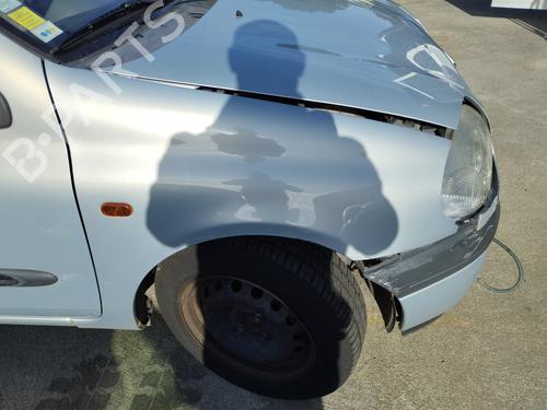 Używane Błotnik przedni lewy RENAULT CLIO II (BB_, CB_) 1.4 16V (B/CB0P, BB13) (98 hp) 29278569