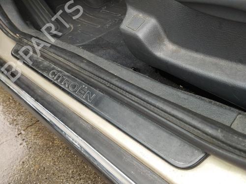 rubber-door-seal-citroen-c5-ii-rc_-2004-2005-2006-2007-2008-40497561 main image