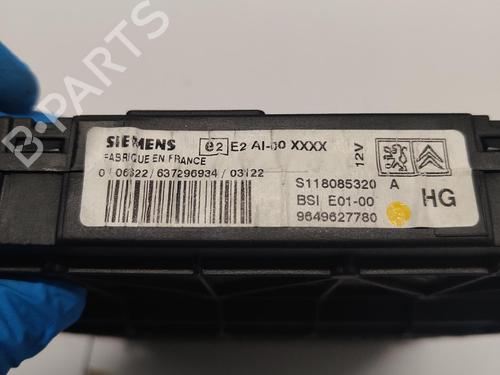 Used Fuse box Fuse box CITROËN XSARA PICASSO (N68) 2.0 HDi (90 hp) 40200832 40200832
