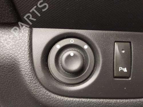 Spejlkontakt DACIA SANDERO II TCe 90 (B8M1, B8MA, B8AC) (90 hp) 31639464