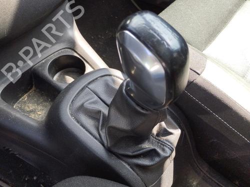 Used Gear lever CITROËN C4 CACTUS 1.2 VTi 82 (82 hp) 27064219