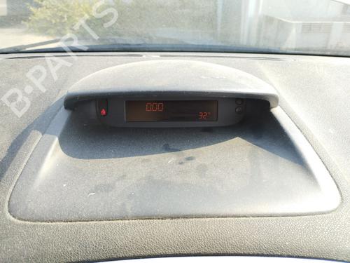 display-monitor-renault-clio-iii-br01-cr01-2005-2006-2007-2008-2009-2010-2011-2012-2013-2014-37867519 main image