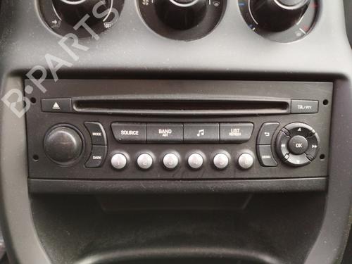 Radio CITROËN C3 II (SC_) 1.2 VTi 82 (82 hp) 27046922