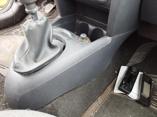 Used Middle console Middle console RENAULT CLIO II (BB_, CB_) 1.5 dCi (B/CB07) (65 hp) 27569781 27569781