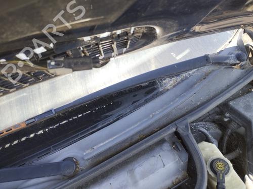 Used Front windshield wiper arm BMW 3 Coupe (E46) 318 Ci (143 hp) 27368875