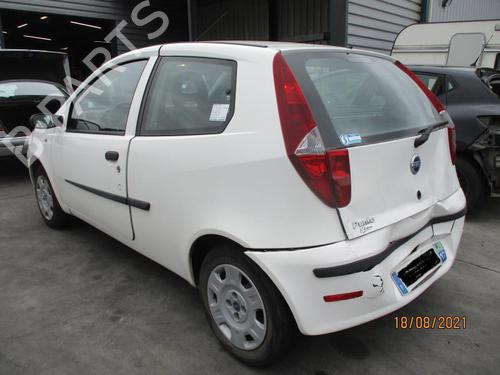 Used Left taillight FIAT PUNTO (188_) 1.2 60 (188.030, .050, .130, .150, .230, .250) (60 hp) 27079848