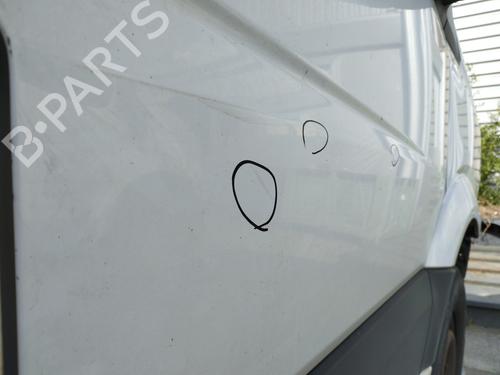 Used Right front door Right front door 27040933 27040933