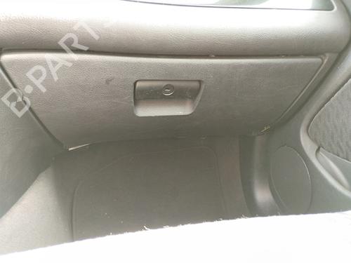 Used Glove box BMW 3 (E46) 318 i (118 hp) 27044223