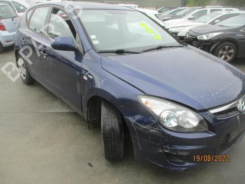 Used Right front brake caliper HYUNDAI i30 (FD) 1.6 CRDi (90 hp) 27050739