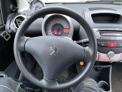 Used Steering wheel PEUGEOT 107 (PM_, PN_) 1.0 (68 hp) 27081440