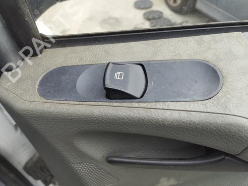 Used Right front window switch MERCEDES-BENZ VITO / MIXTO Van (W639) 109 CDI (639.601, 639.603, 639.605) (88 hp) 28128401